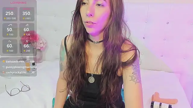 Chat XXX en directo de HollyBloom_