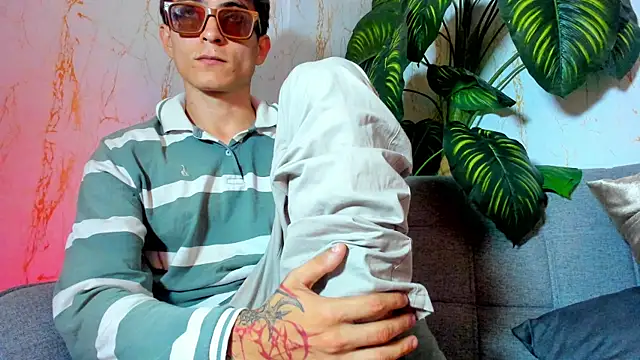 ren_flex Chat XXX live
