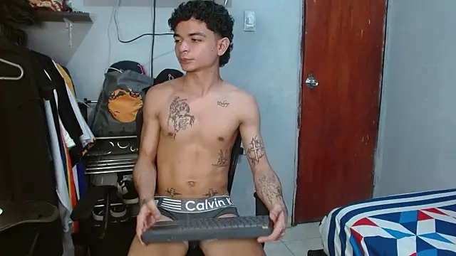 Ceroz111_'s Live XXX Chat