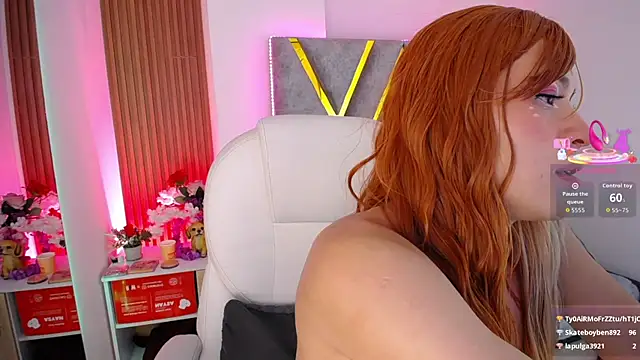 Lizza_Jonesn Webbikameraesitys
