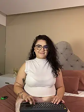 AlmaraRouge Chat XXX in diretta