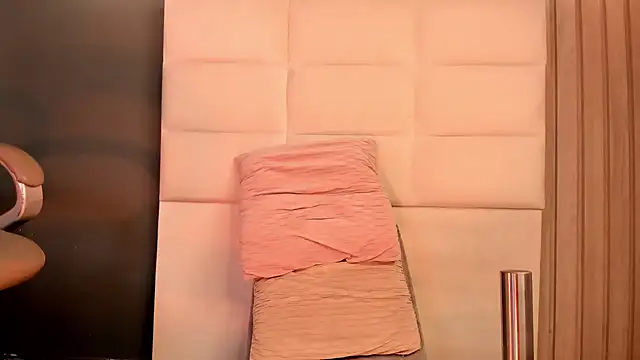 Онлайн чат XXX Miah_gomez_