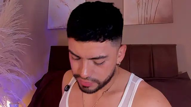 Czat XXX na żywo – Alexander_Diazz
