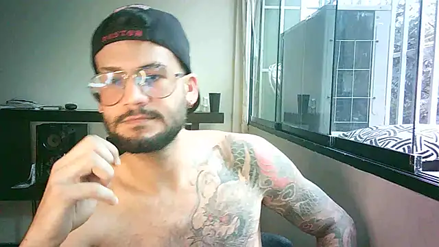 Živý XXX chat thedragonboyxxx