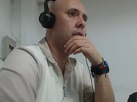 jpcowbow Live XXX Chat