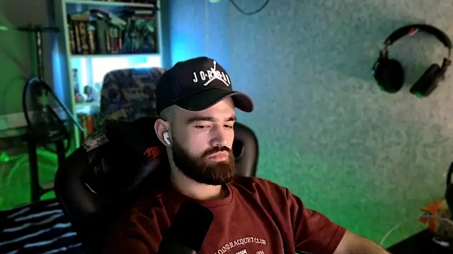 Chatroom XXX en direct de _Serious_Man