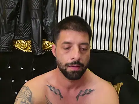 Chat XXX en directo de TommyDum