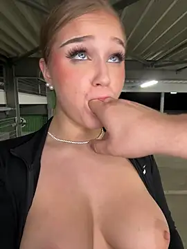 Hannah-2007 live XXX chat