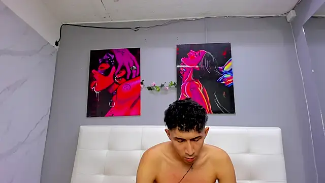 Chat +18 de ahsly78Bryan ao vivo