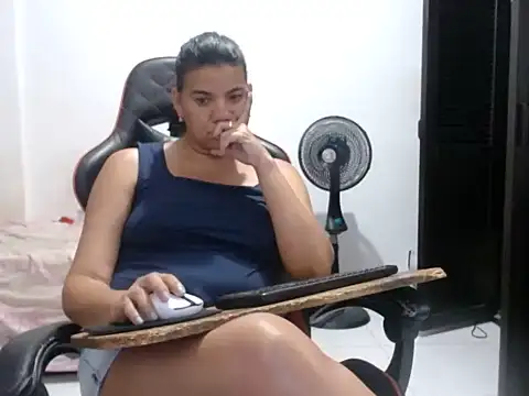 Adriana_0312 Chat XXX in diretta