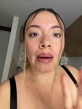 valery_mora Chat XXX live