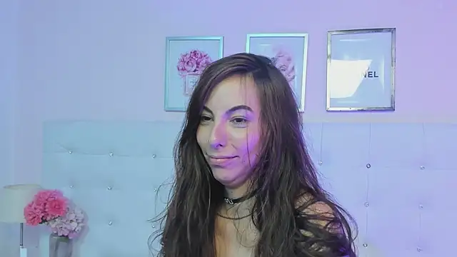 HollyBloom_ – Live XXX-chat