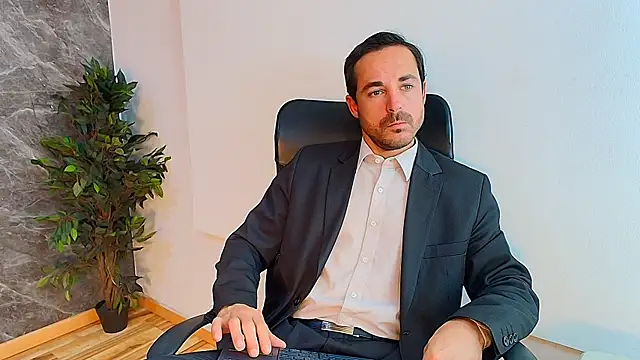 Adams_SanzのライブXXXチャット
