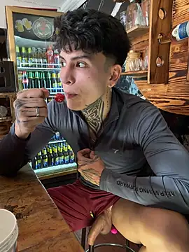 Živý XXX chat _Tomy08calderon