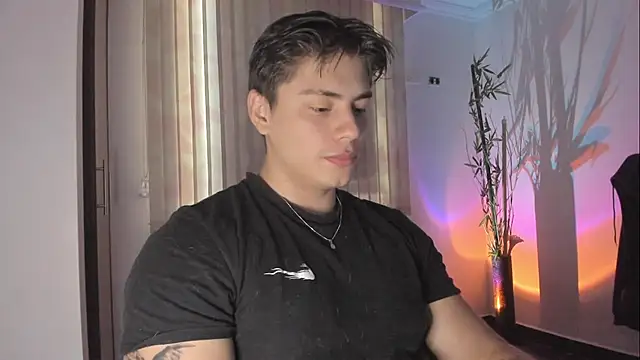 Giordano_Russo: вебкам-шоу