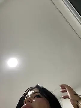 IvannaHot29's Live XXX Chat