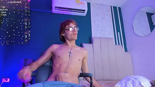Chat XXX en directo de Ttadeo_Musso