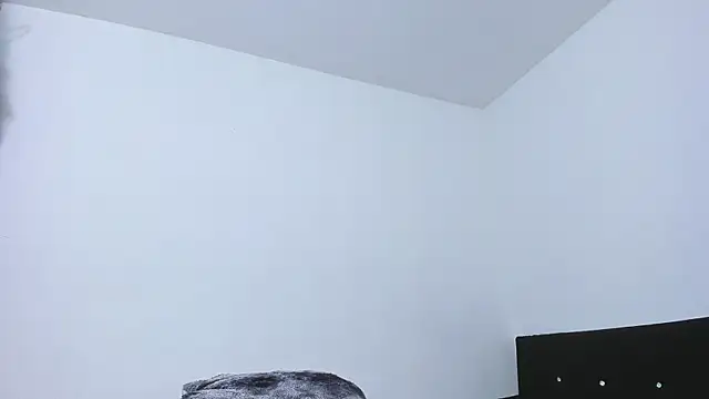 77Neferkitty77のライブXXXチャット