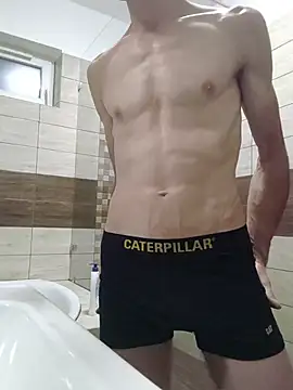 Nakedfanboy 即時 XXX 聊天