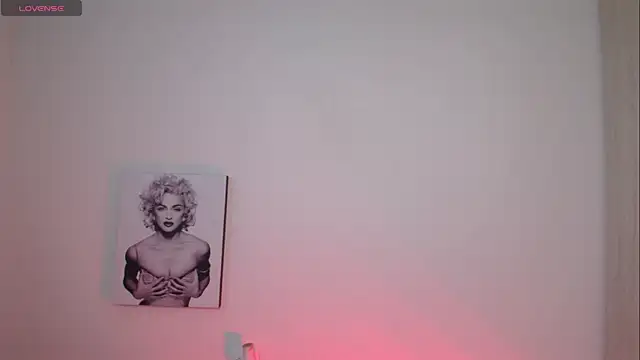 Millie_bobby: απευθείας συνομιλία ΧΧΧ