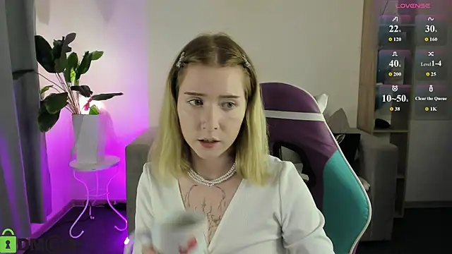 Elira_Vane Chat XXX in diretta