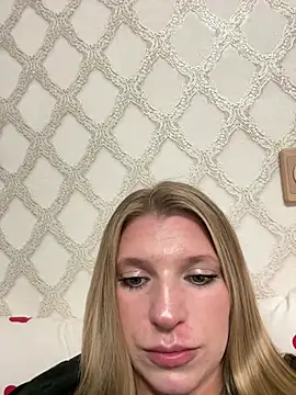 adel_secret's Live XXX Chat