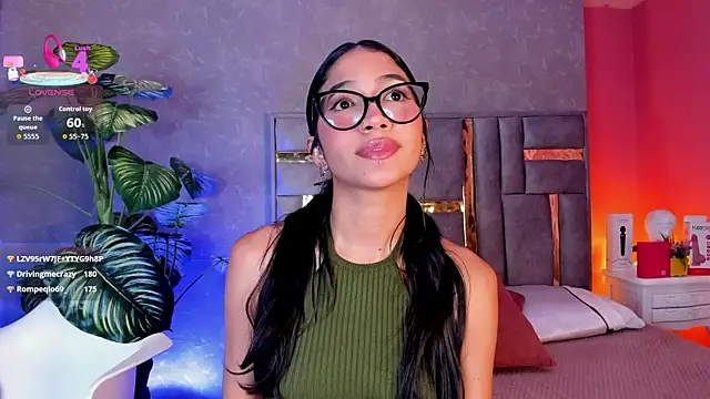 Tyla_Ks Live XXX-Chat