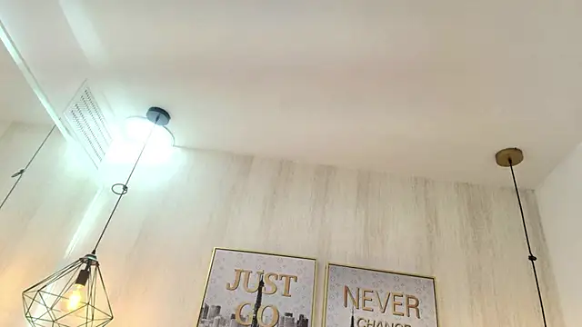 Iris_faster's Live XXX Chat