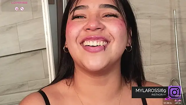 Mylarossi's Live XXX Chat