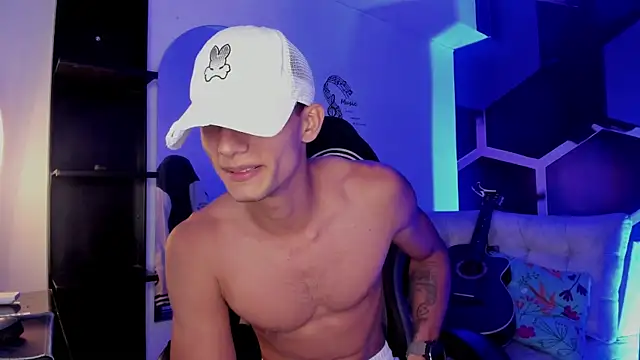 Živý XXX chat MaxiimoRomano_