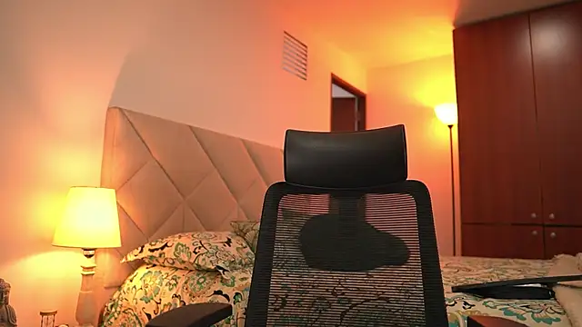 دردشة Lau_Bee الجنسية المباشرة
