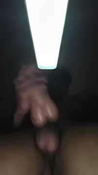 IMBADBOY4U  のライブXXXチャット