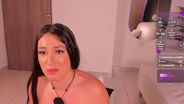 Nina_sweetz12 XXX чат на живо