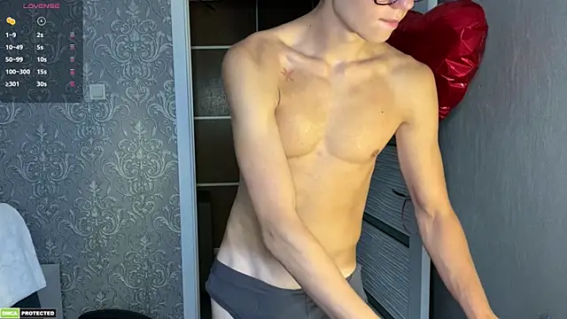 yyyyesssbb Live XXX Chat