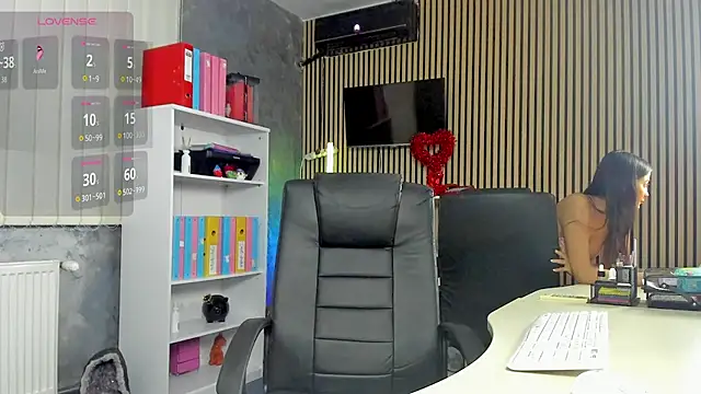 OfficeGirls 现场XXX聊天