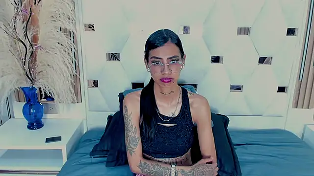 KarlaSlutSkinny__'s Live XXX Chat