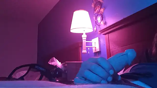 Wildfreakxxwolf's Webcam Show