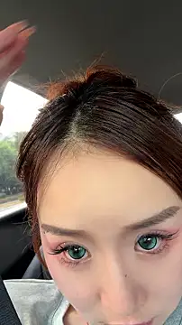 momoli60 在線直播表演