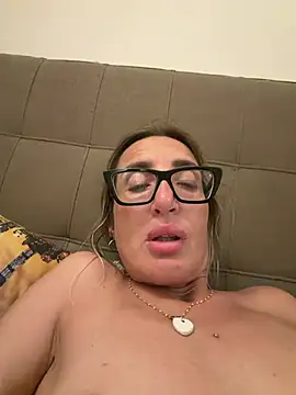 צ'אט XXX בשידור חי של casalinga88