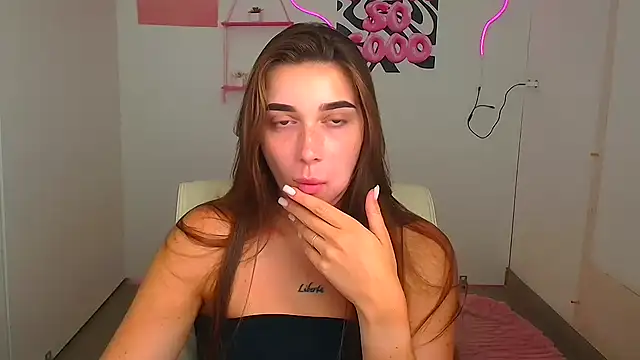NikaMystic Chat XXX in diretta