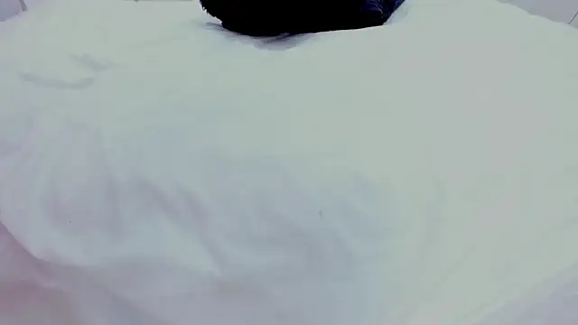 denny_scobar Adlı Modelin Canlı XXX Sohbeti