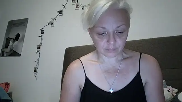 Chat +18 de Linsy_Kim ao vivo