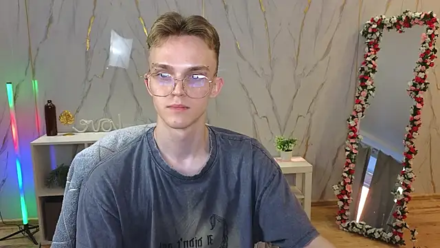 Chat +18 de Midnight_gospell ao vivo