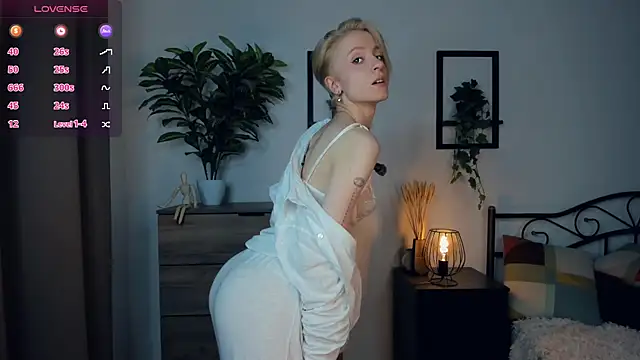 JanettePerro Adlı Modelin Canlı XXX Sohbeti