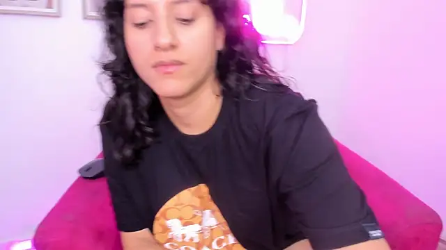 niia7 Adlı Modelin Canlı XXX Sohbeti