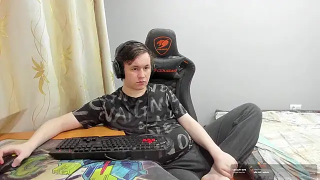 Вебкам-шоу iliaskrislove