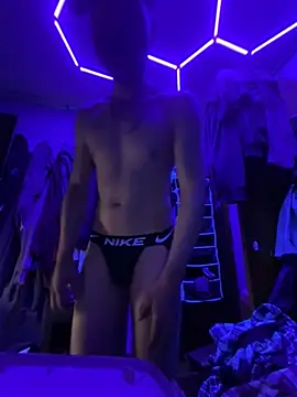 Cloudd_Kingg_Iceyyy's Webcam Show