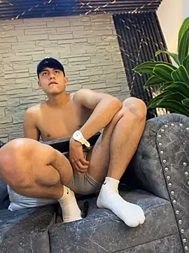 Chat +18 de Lander_Cruz ao vivo