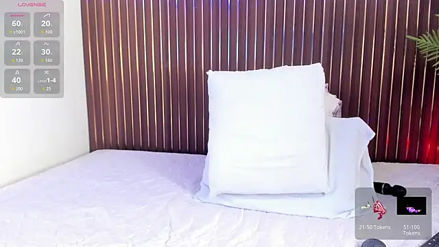 mia_pineda Live XXX-chat
