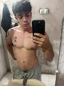valdren_vylord Show Webcam